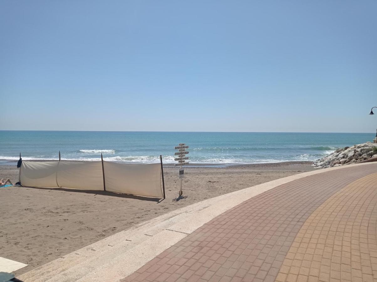 Appartamento Apartamento Primera Linea Roca Chica Torremolinos Esterno foto